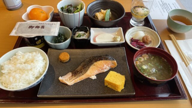 Yunosumika_Breakfast